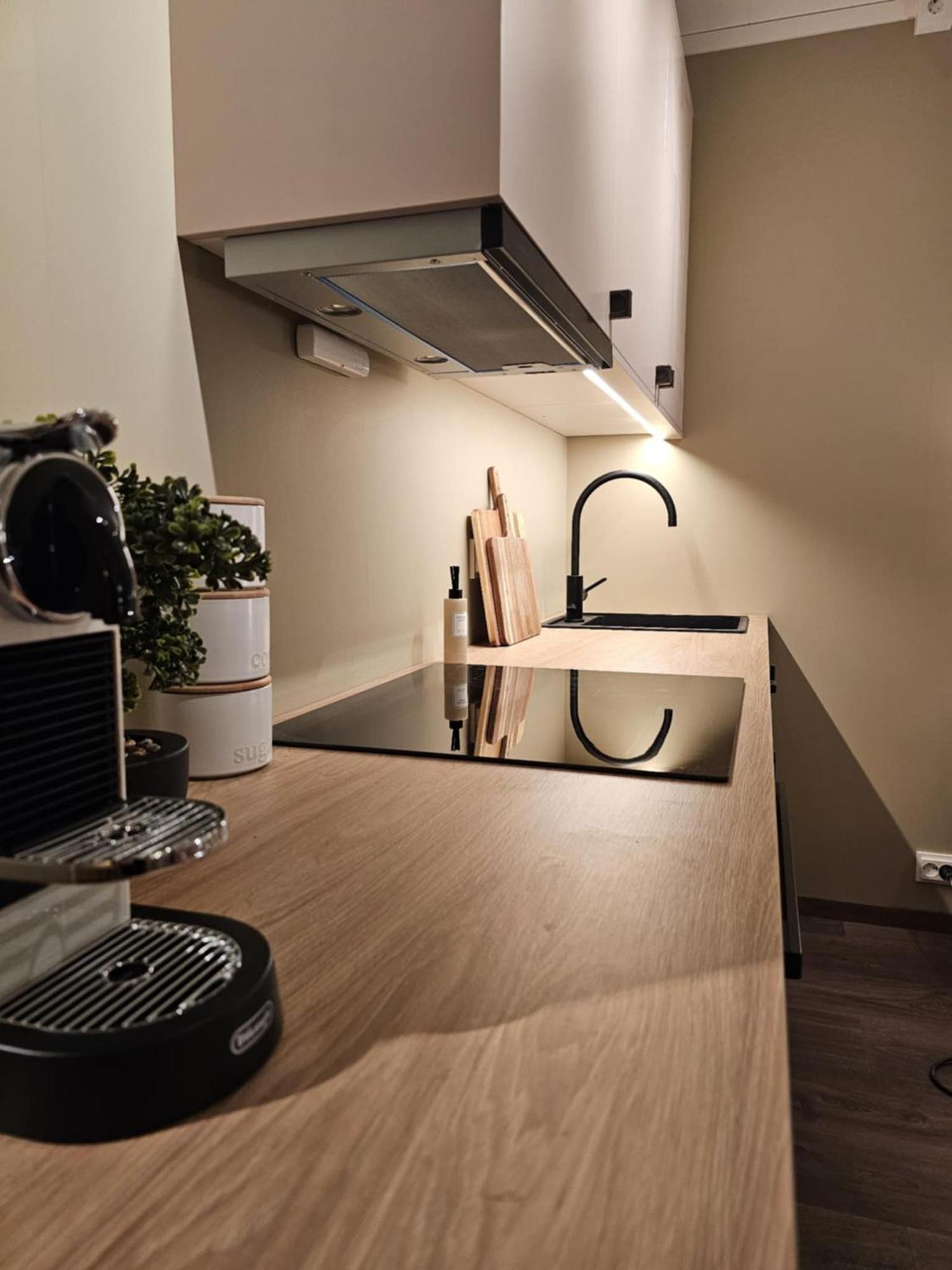 Supercentral City Apartment Eik Tromso Bagian luar foto