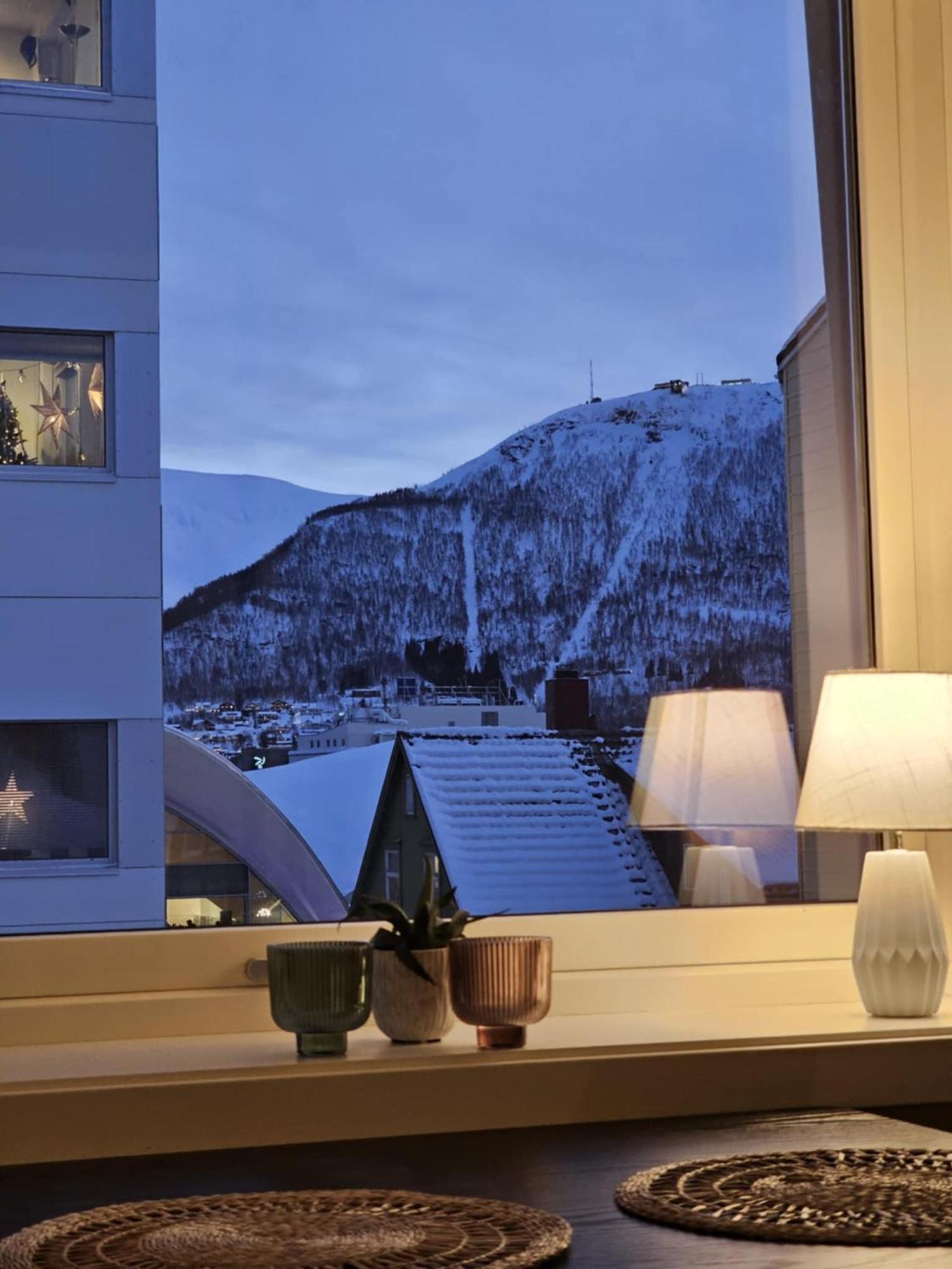 Supercentral City Apartment Eik Tromso Bagian luar foto
