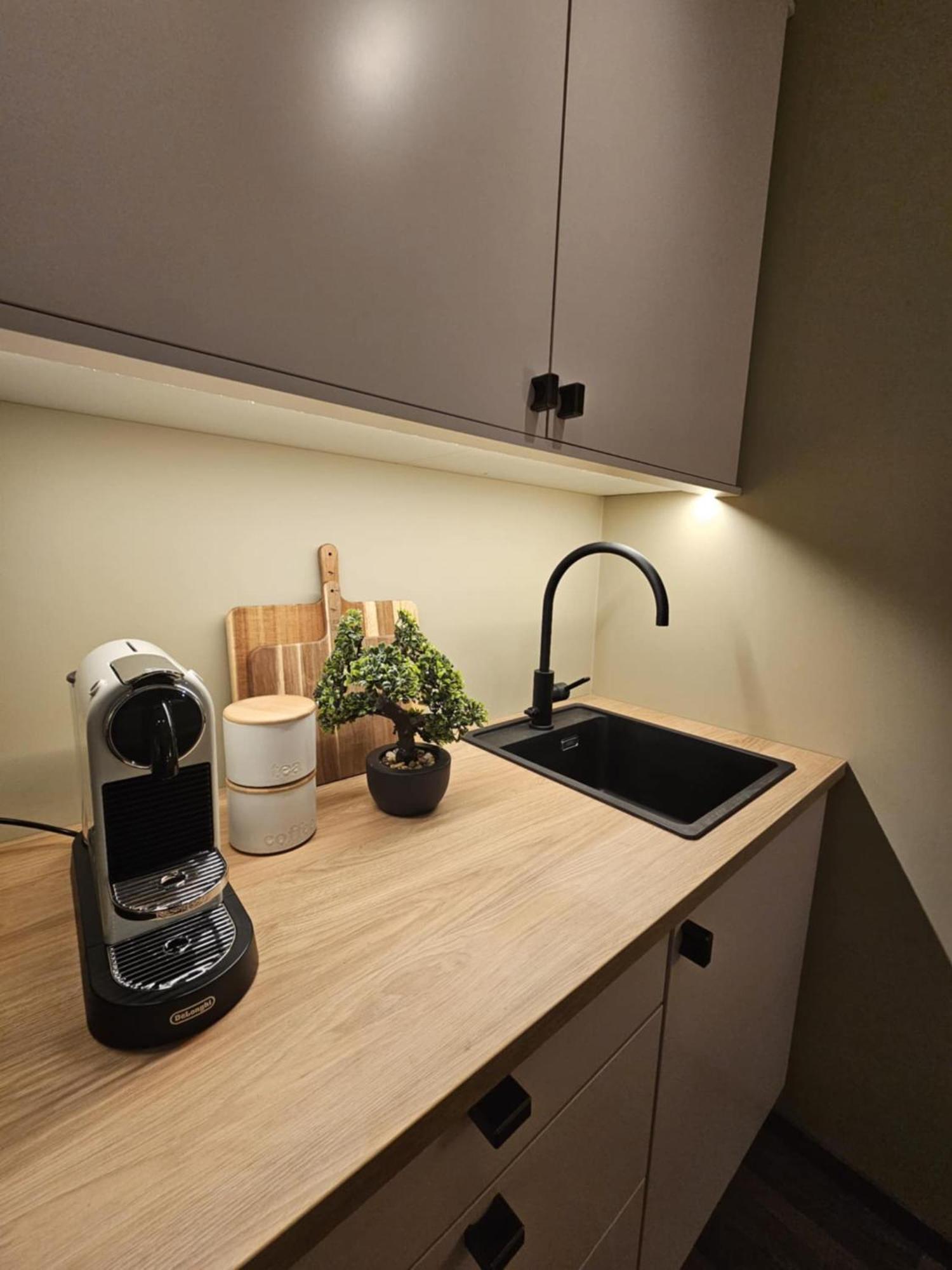 Supercentral City Apartment Eik Tromso Bagian luar foto